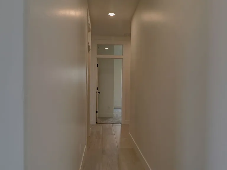 4021 Boardwalk Rd — Photo 28