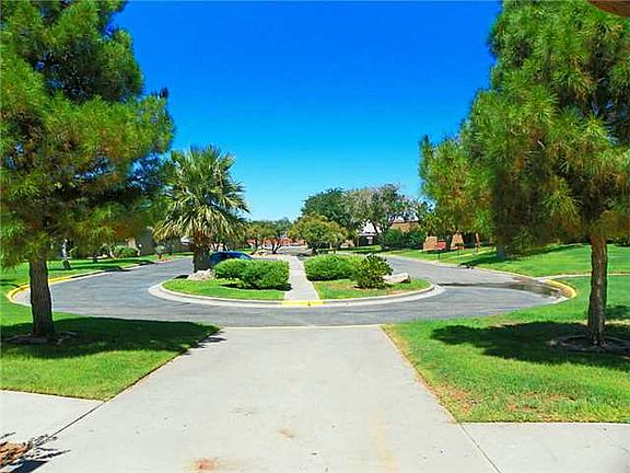 2nd image of 221 Montebello Dr #221