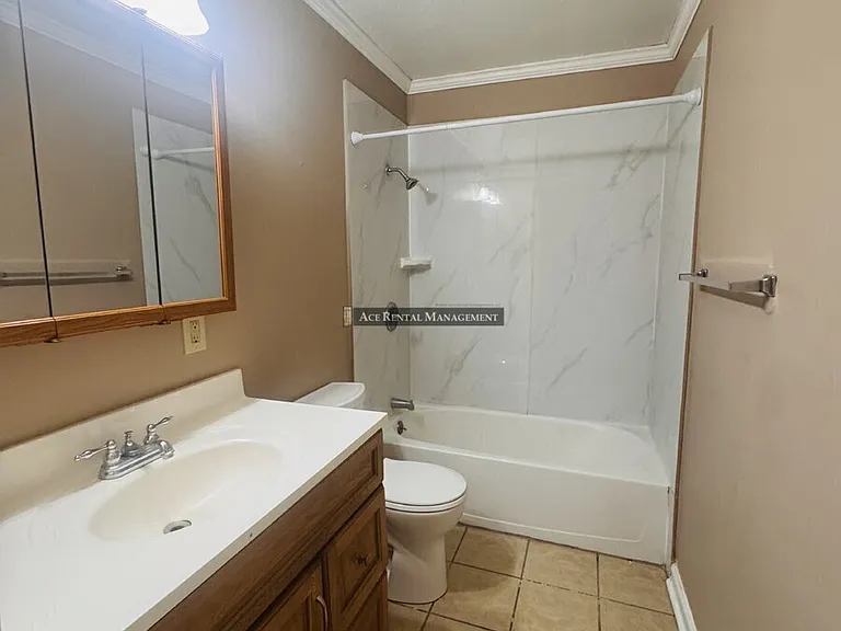 204 10th St #30 — Photo 10