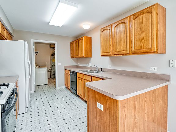 2nd image of 2798 Packford Ln #2798