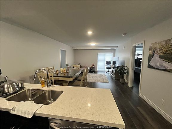 2nd image of 1611 Banwell Rd #214