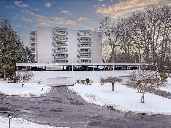 3rd image of 275 N Portage Path APT 7B