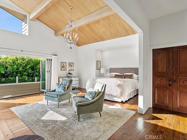 1010 Emerald Bay — Photo 25