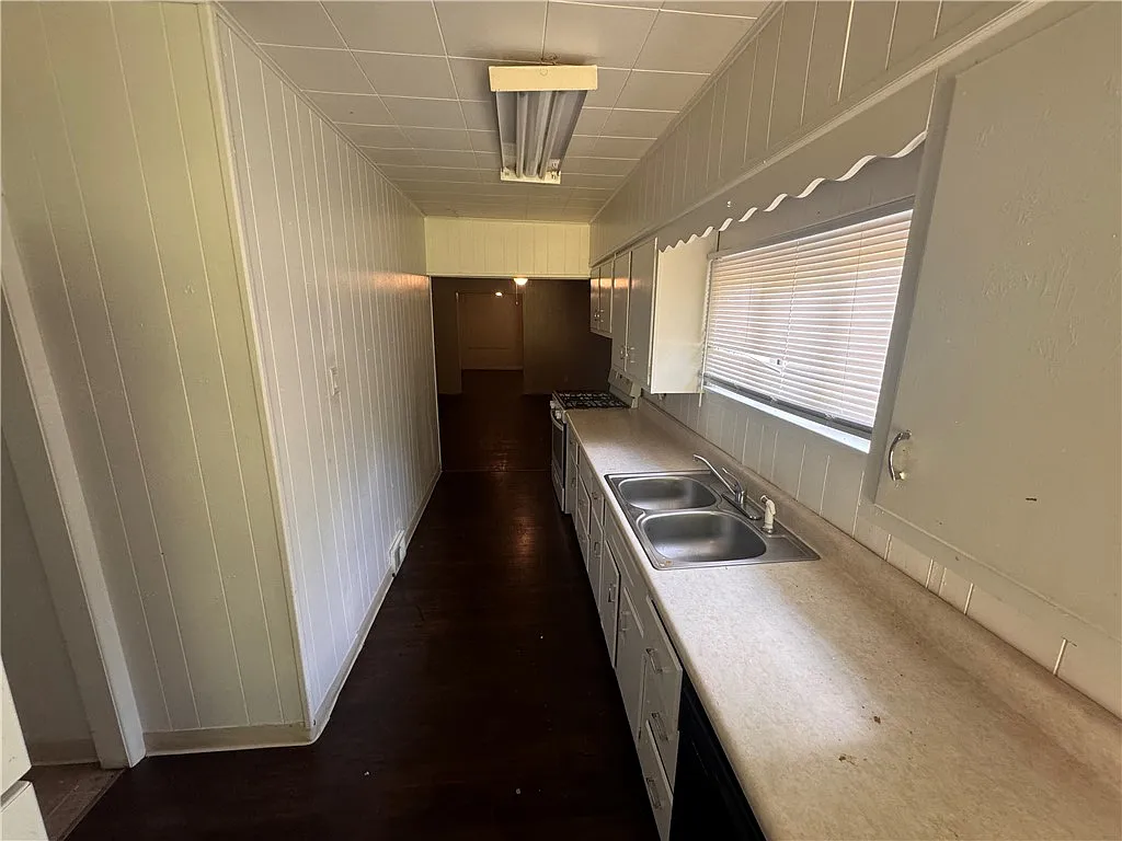 2 bed, 1000 sqft, $1,000 — Photo 2