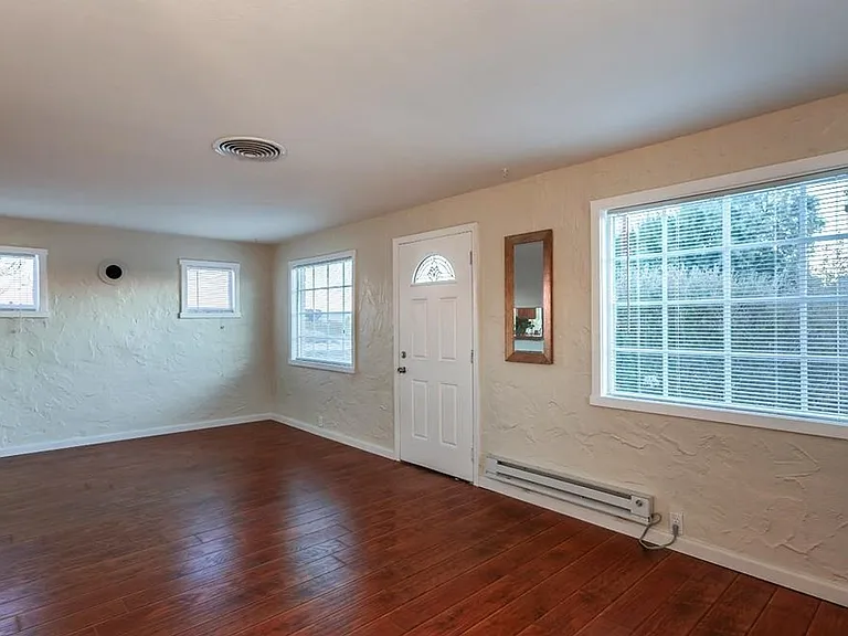 6388 West Ct — Photo 10
