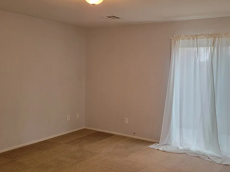 8211 Time Machine Ave — Photo 3