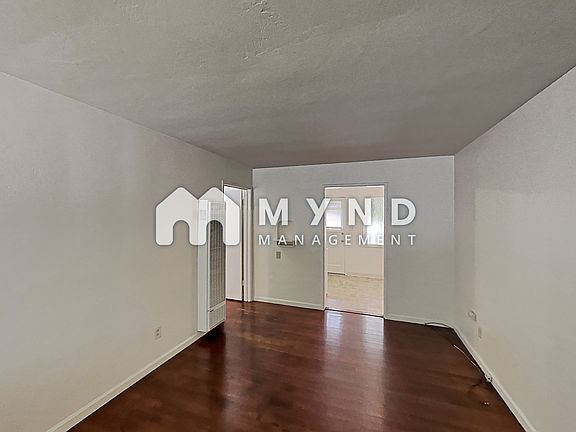 4th image of 597 N San Pedro St APT D