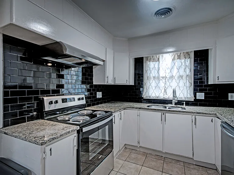 5139 Sunnyvale Dr — Photo 19