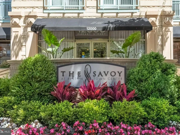 12000 Market St APT 179, Reston, VA 20190