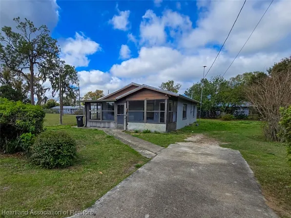 1116 S Carolina Ave, Avon Park, FL 33825