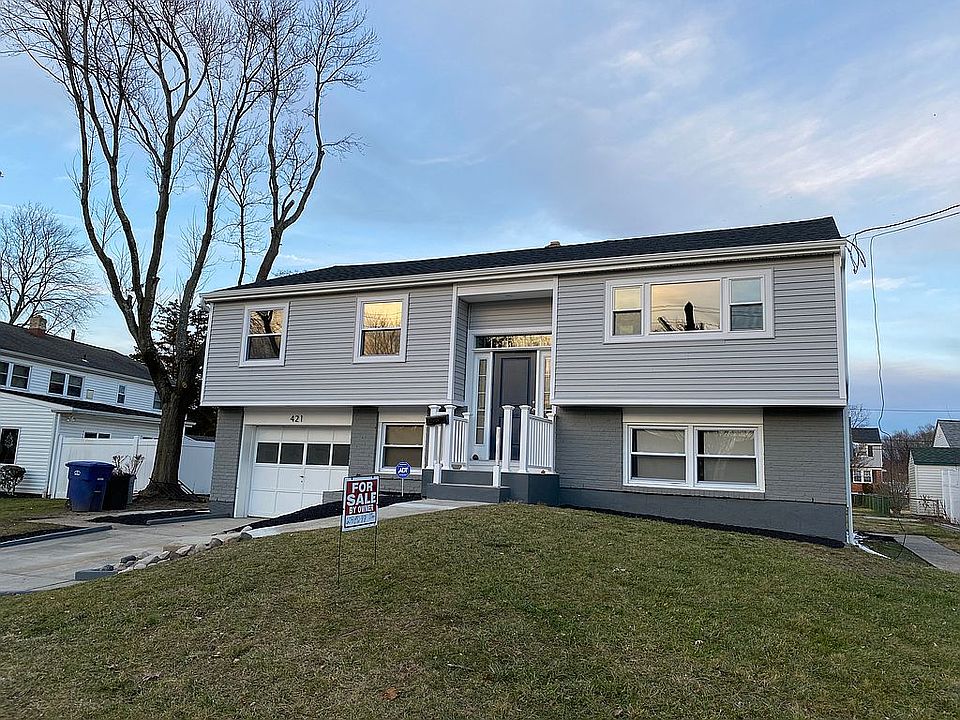 421 E Franklin Avenue Front 