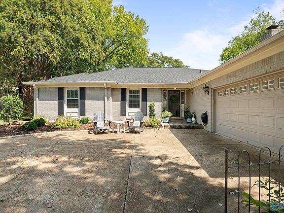 4th image of 7702 Shadow Bend Dr SE