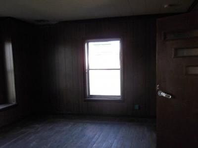 3rd image of 849 Bennett St