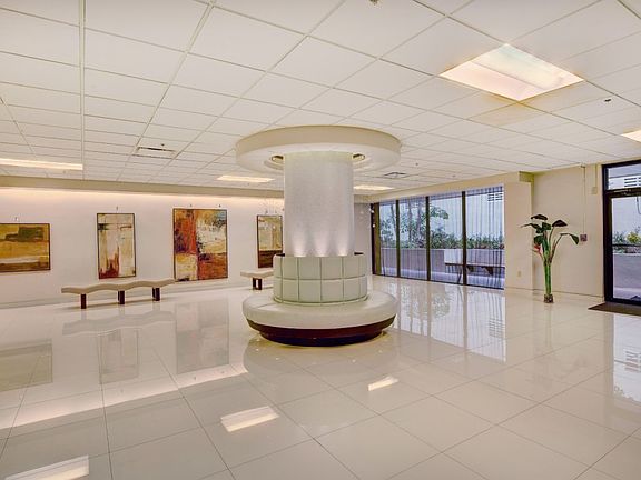 4th image of 1623 Collins Ave APT 214C