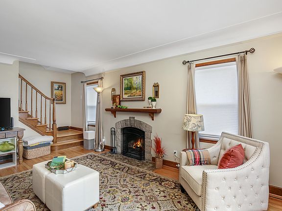 5th image of 23020 Lodge Ln