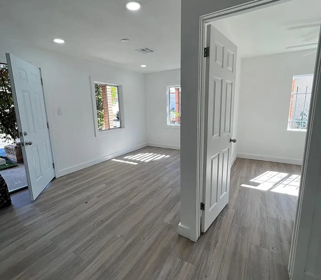 2 bed, 654 sqft, $1,500 — Photo 2