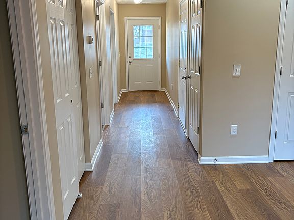4th image of 722 W Main St APT 2