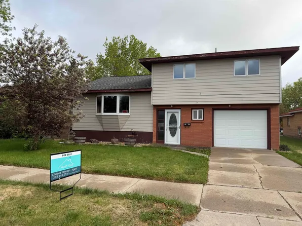 1539 Jackson St, Sidney, NE 69162