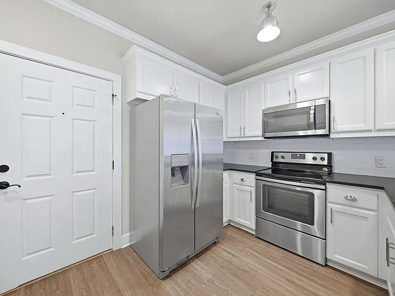 602 Cherry St — Photo 5