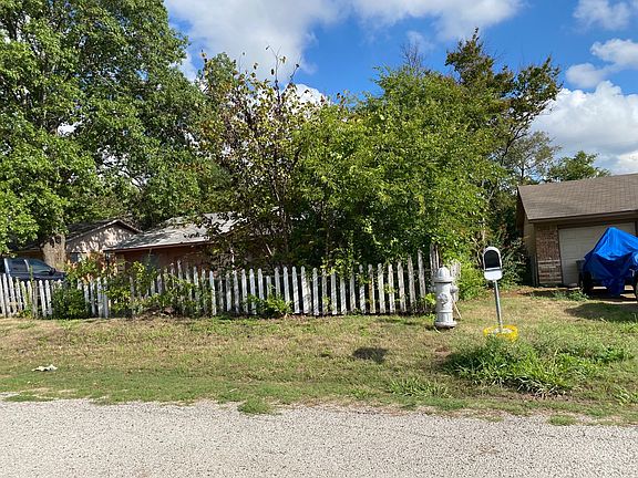 2nd image of 335 Linklea Dr