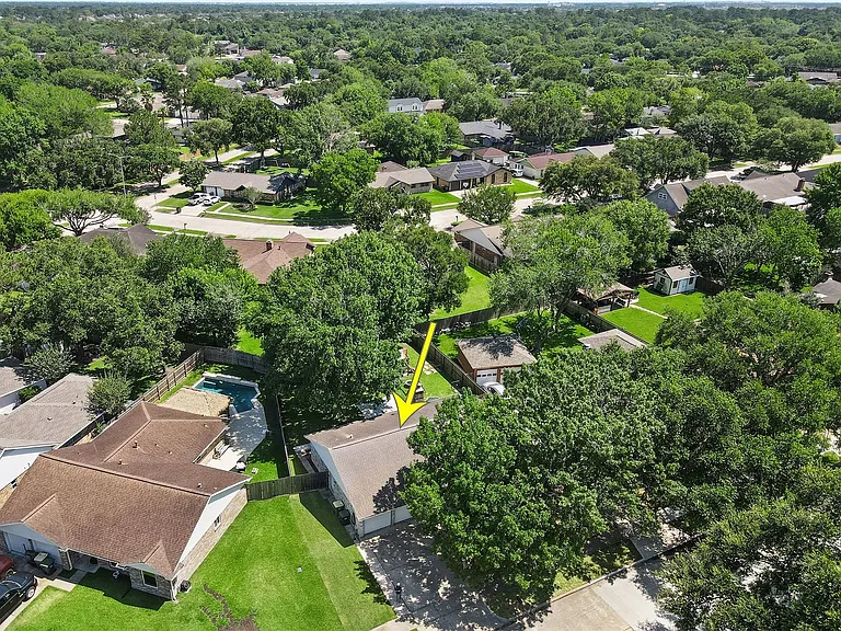 1819 Meadow Creek Dr — Photo 27