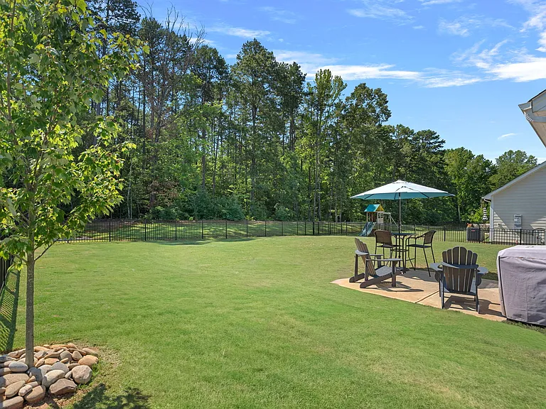 3739 Berry Dr — Photo 19