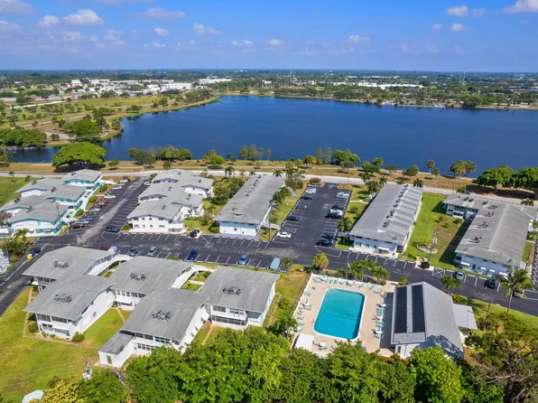 1950 Lake Osborne Drive #15, Lake Worth Beach, FL 33461