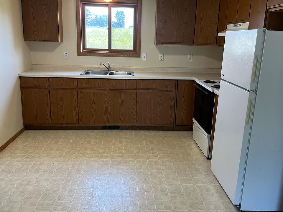 1st image of 502 Steven Ave