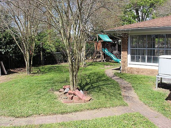4th image of 224 Lynwood Dr