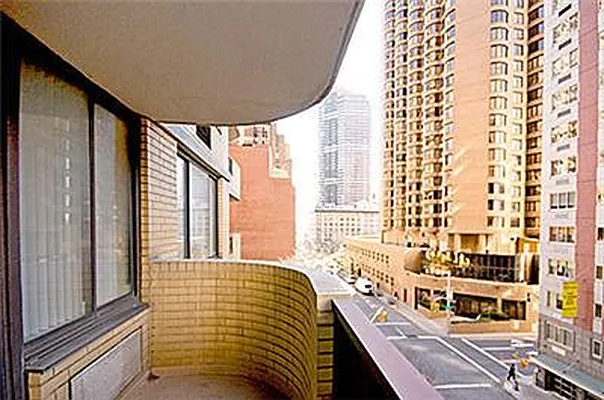 Sold by Platinvm Property Group New York | media 11