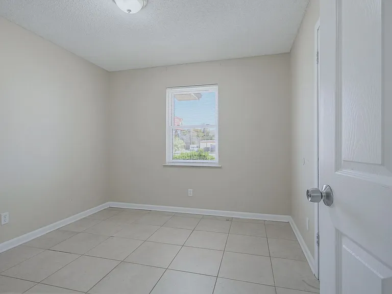 5471 Buena Vista Ave — Photo 14