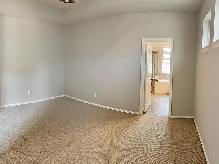 2031 Quail Meadow Ln — Photo 25