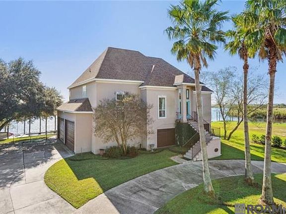 5th image of 1056 Peninsula Dr