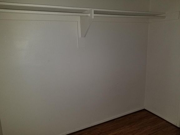 3rd image of 6041 Whitsett Ave APT 102