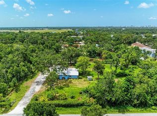 2424 51st St, Sarasota, FL 34234