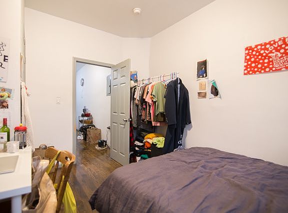 2nd image of 477 Chauncey St #1B