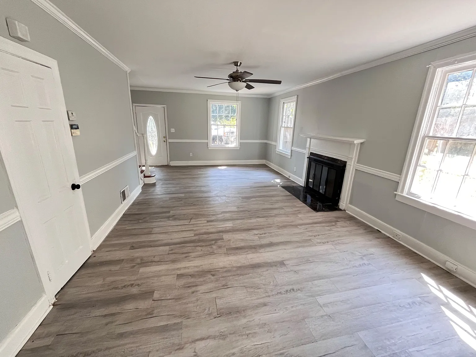 1005 Denny Rd - 1 — Photo 3