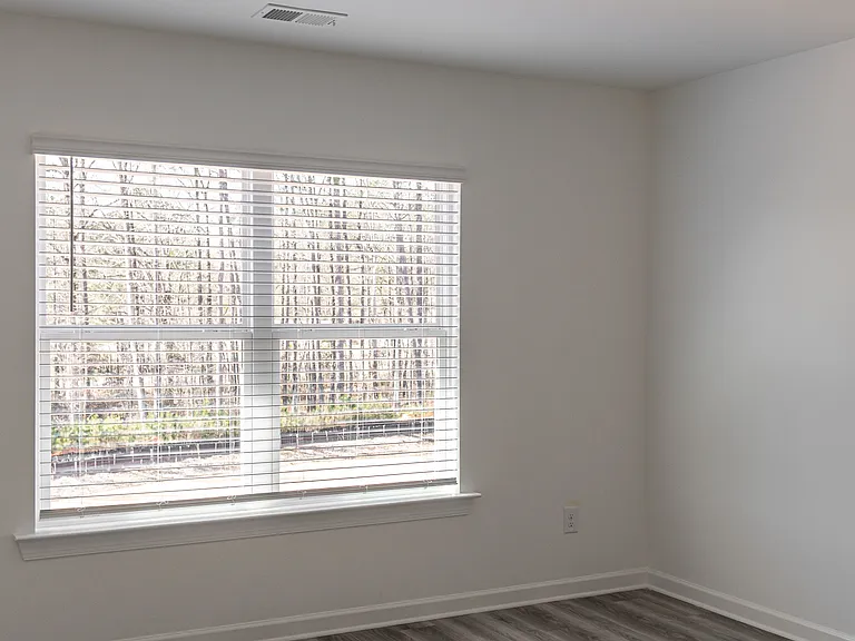 3361 Pepperpike Ct — Photo 38