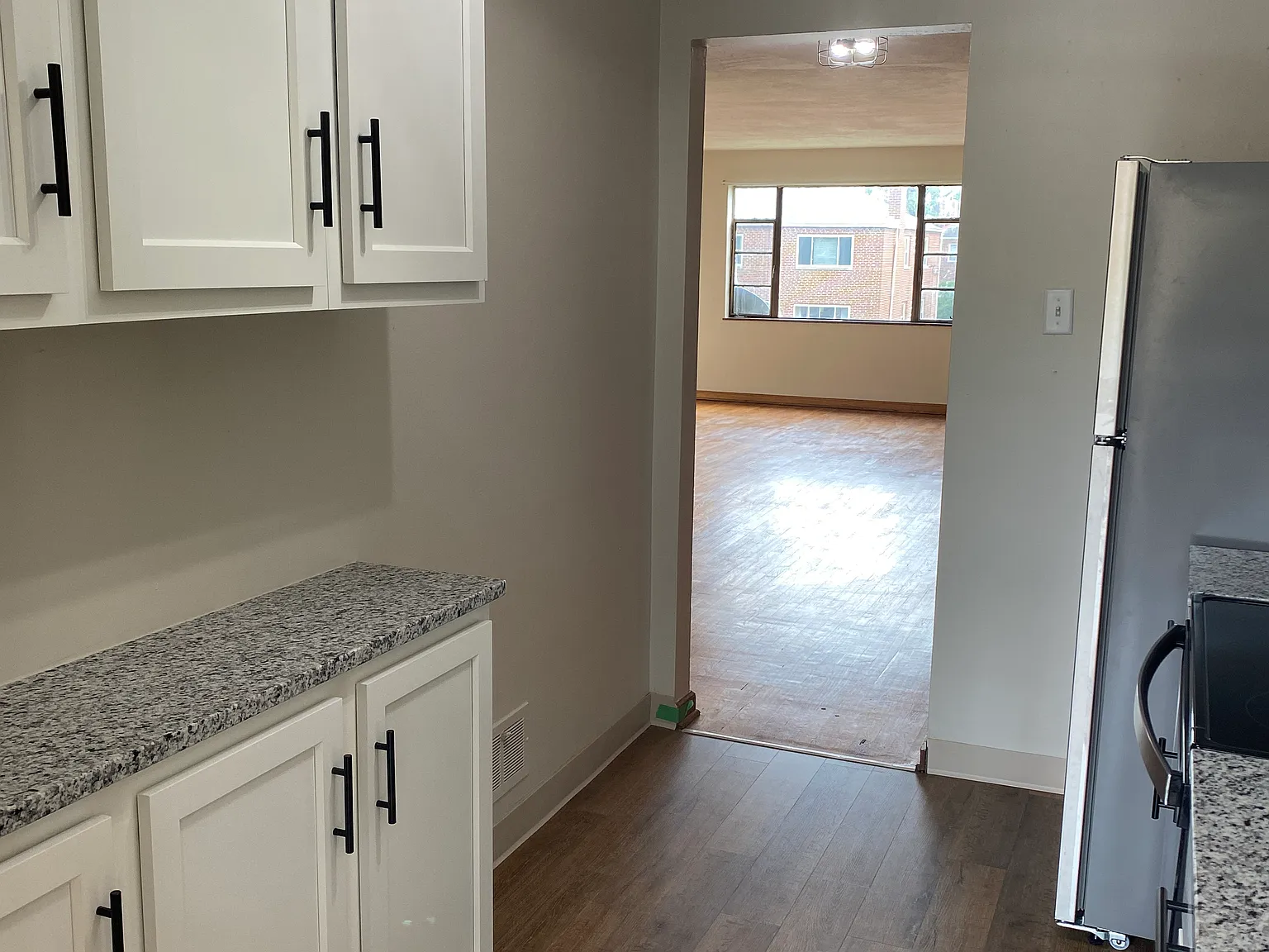 1 bed, 900 sqft, $1,250 — Photo 3