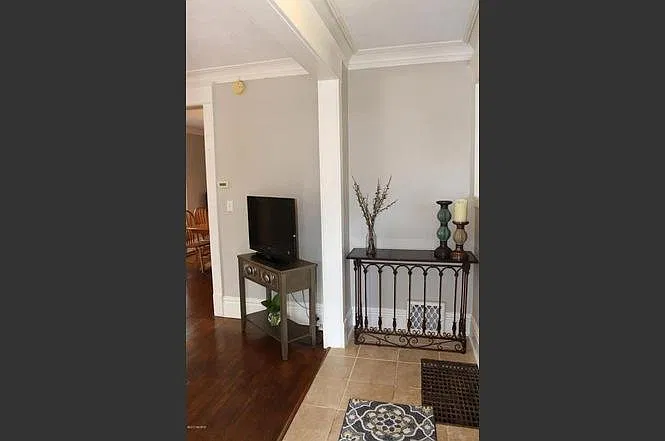 3 bed, 1200 sqft, $2,000 — Photo 4