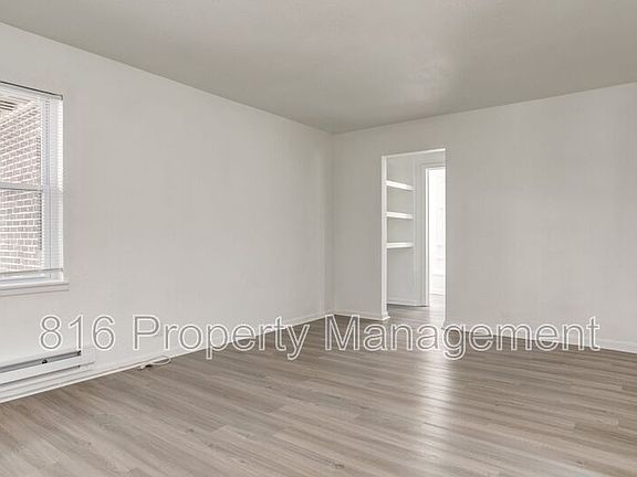 5th image of 1613 Everett Ave #11