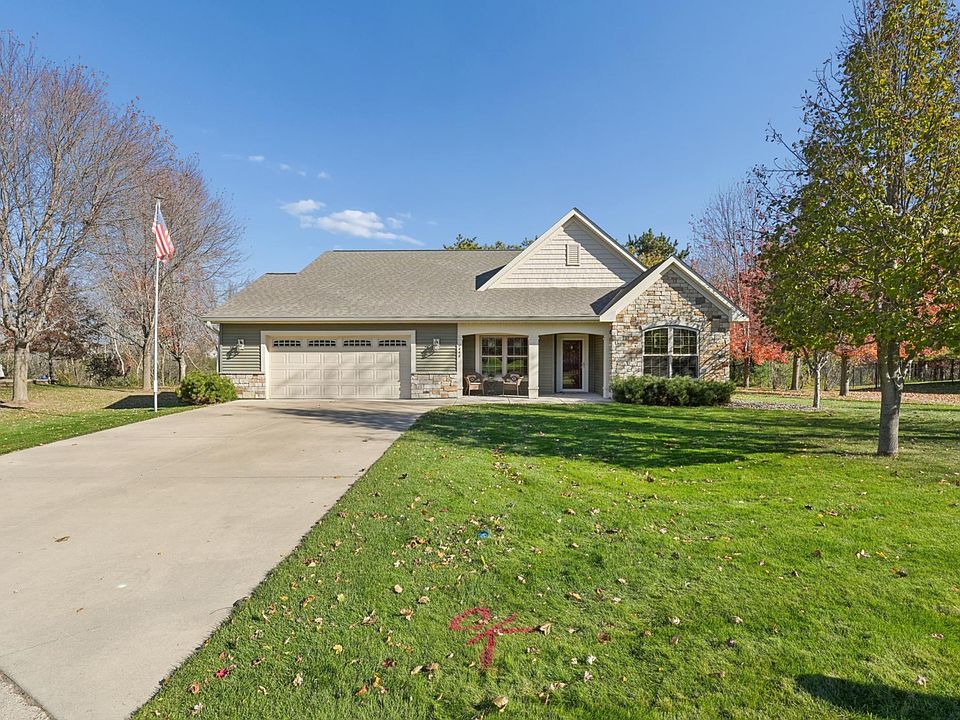 1st image of 1448 Valley Creek Dr