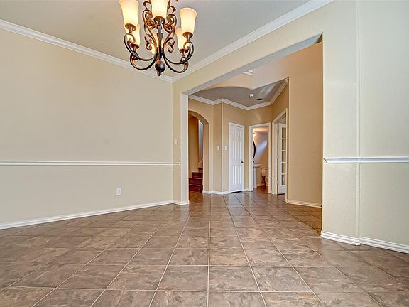 5th image of 3718 Sunset Manor Ln