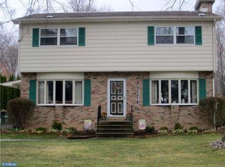 1265 Lower Ferry Rd, Ewing, NJ 08618