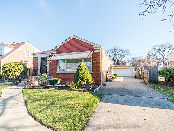 2nd image of 7805 N Nora Ave