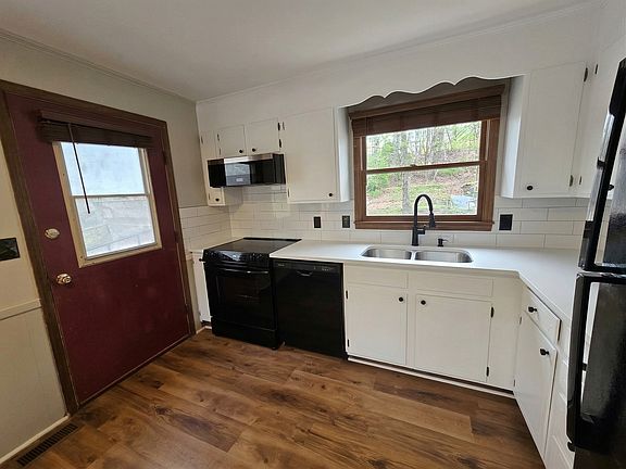 5th image of 1705 Smith Level Rd