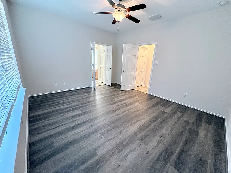 25018 Lakecrest Manor Dr — Photo 5