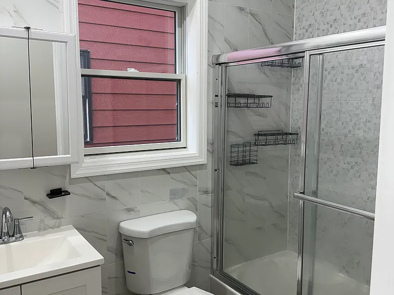126 W 54th St #1 — Photo 6