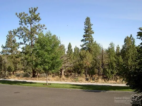 874 NW Haleakala Way, Bend, OR 97703