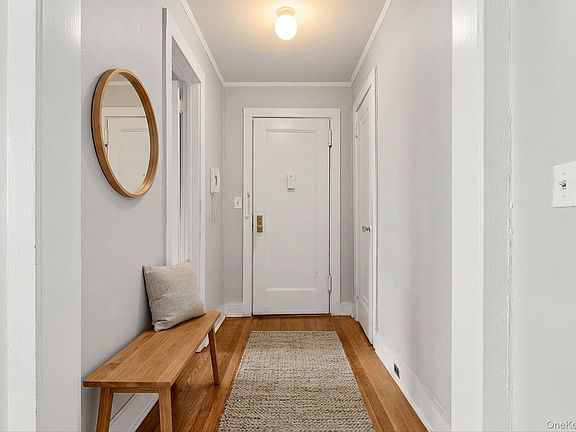 4th image of 604 Tompkins #B4